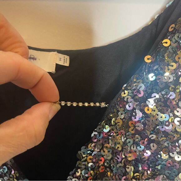 ASTR NEBULA SEQUINS DOLMAN MINI DRESS Medium - Picture 10 of 12